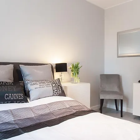 Albatross Towers Joda Bed