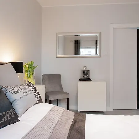 Albatross Towers Joda Bed Апартаменты