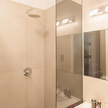 阿尔巴托塔楼约达住宿公寓