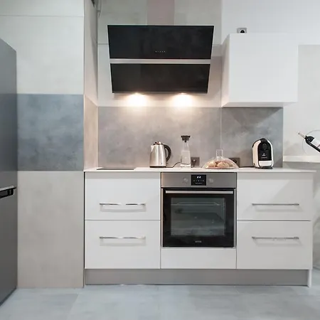 阿尔巴托塔楼约达住宿公寓