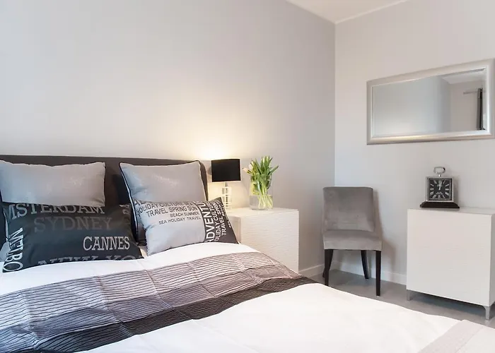 Albatross Towers Joda Bed