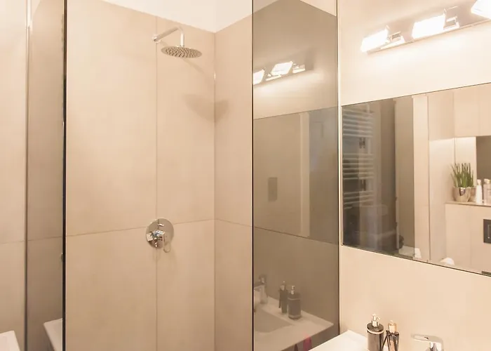 Albatross Towers Joda Bed